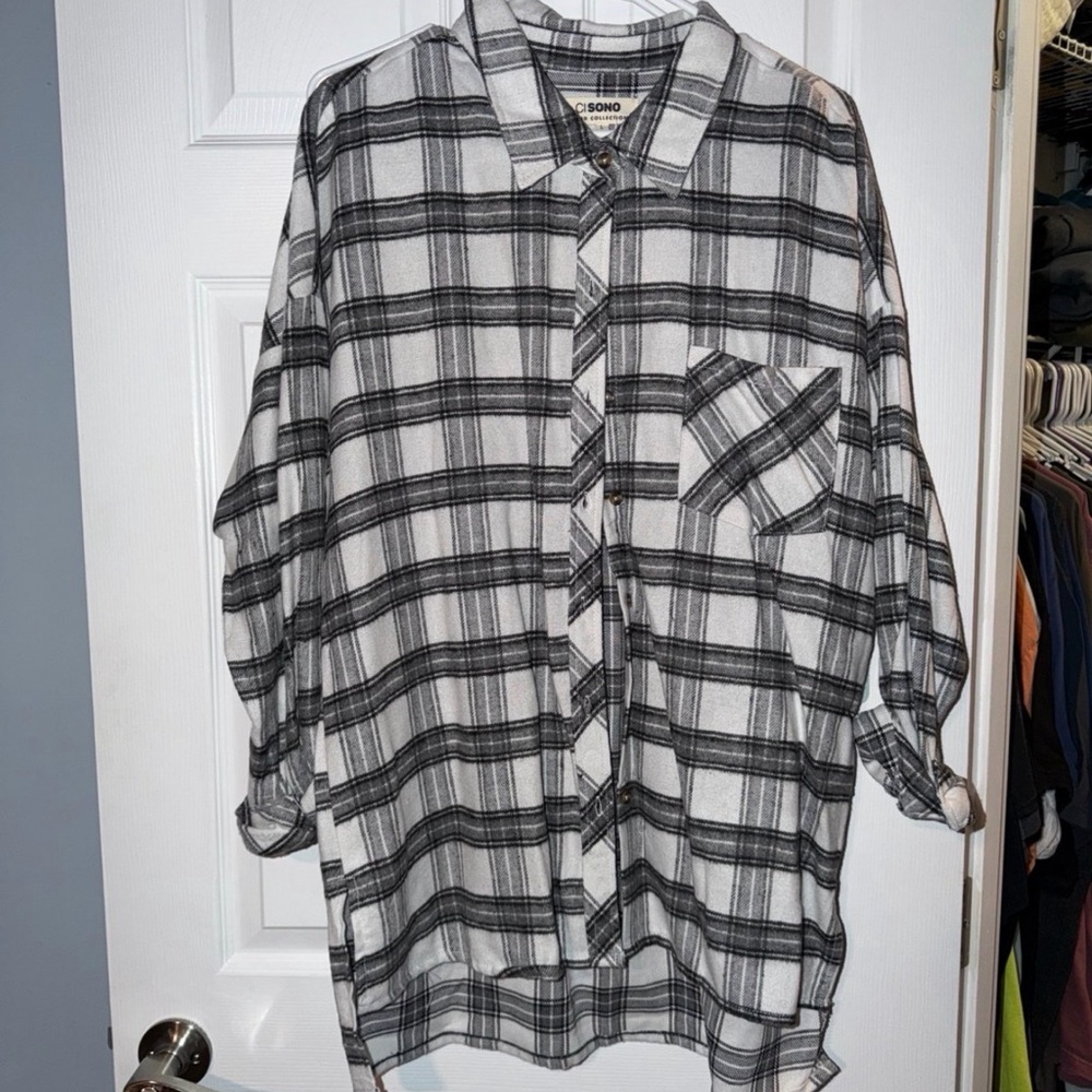 Black and White Womens Shirt